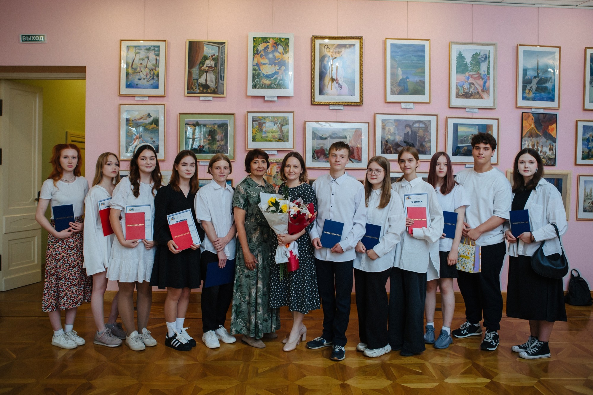 Детская художественная школа проводила выпускников | 18.06.2024 | Выкса -  БезФормата